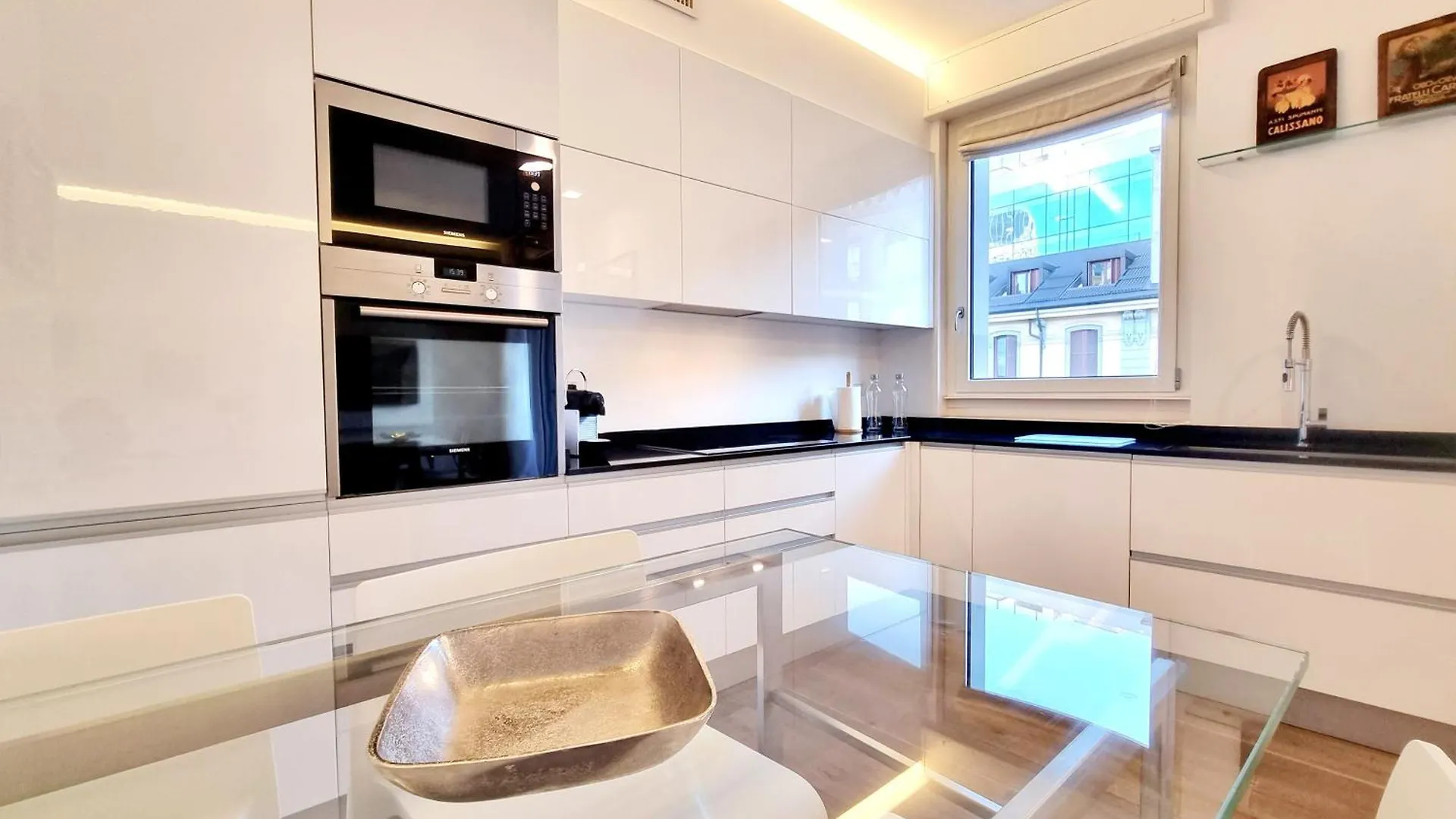 Bella Brera Luxury Apartment Milan 0*,  Italy